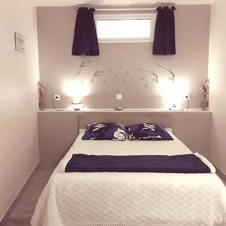 Gite Gites De France - Les Hirondelles Saint-Remy-Boscrocourt