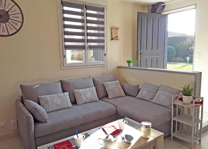 Gite Gites De France - Les Hirondelles Saint-Remy-Boscrocourt