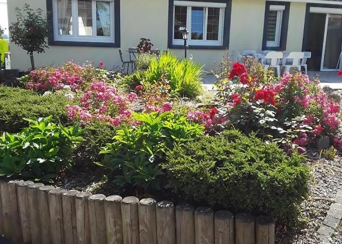 Gite Gites De France - Les Hirondelles Saint-Remy-Boscrocourt